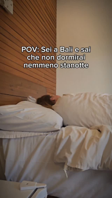 Il momento più temuto di tutta la giornata: dover andare a letto e sperare di riuscire a dormire 😂
Chi è stato a Bali sa esattamente di cosa sto parlando, e chi non ci è già stato, beh...preparatevi psicologicamente alla sfida più dura del viaggio.
•
•
•
#iltemadilara
#travelcontentcreator #consiglidiviaggio #Bali #indonesia tokaygecko travelblogger